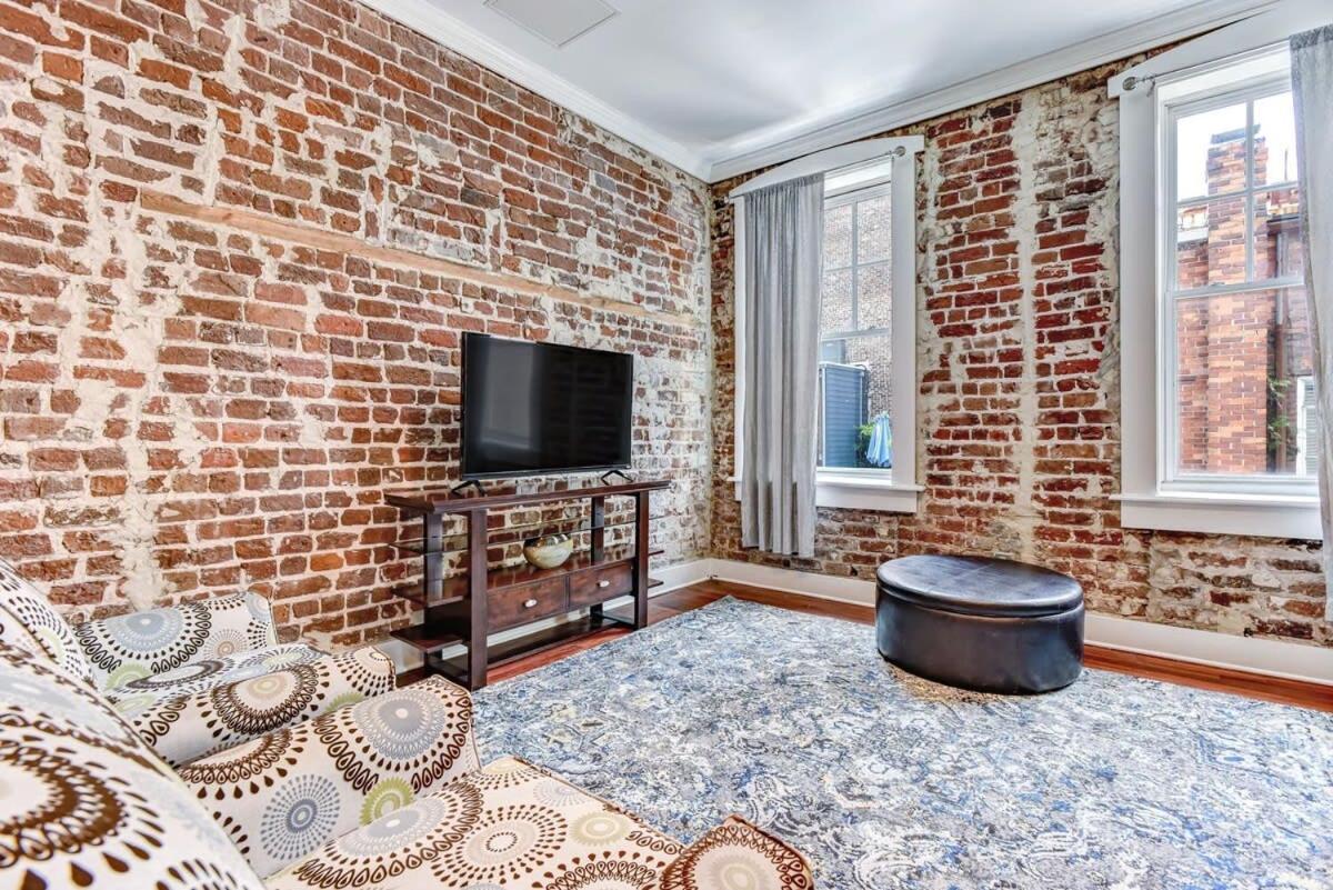 E Bay St Loft By City Market And River Street Savannah Exterior photo